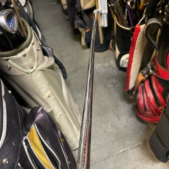 Macgregor Response mi 540 putter in right hand , steel shaft 35 length 
Used - Picture 8 of 9